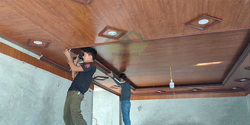 thi công trần nhựa giả gỗ